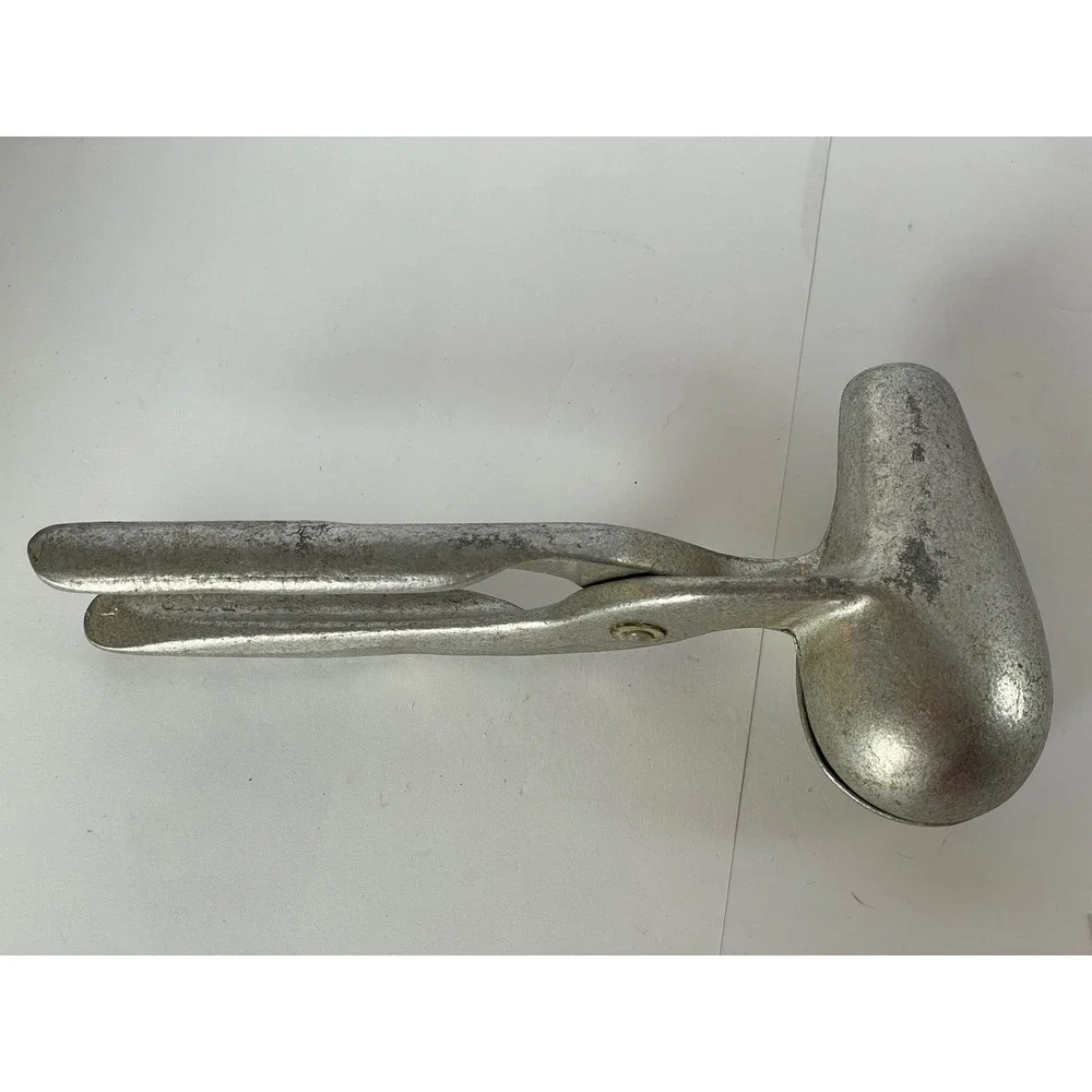 Vintage Alum Mock Chicken Leg Mold Press Kitchen Tool Gadget City BK2 Griffith